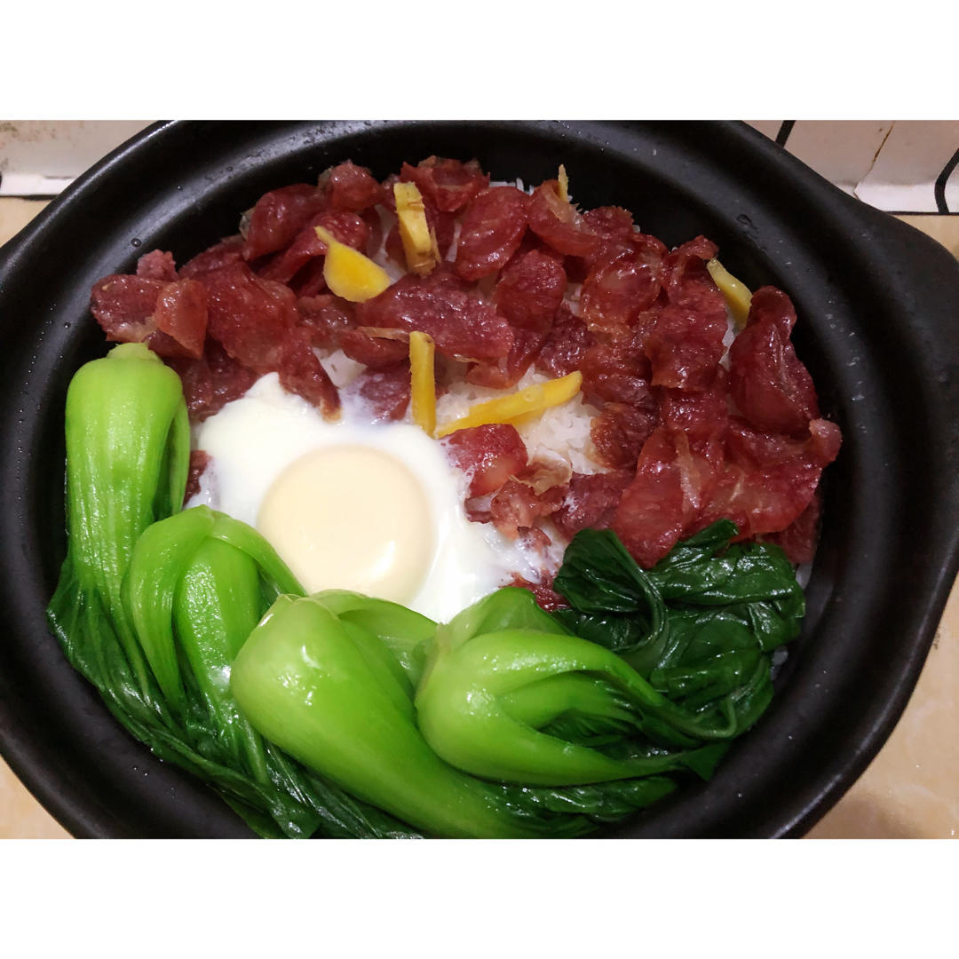 香肠煲仔饭