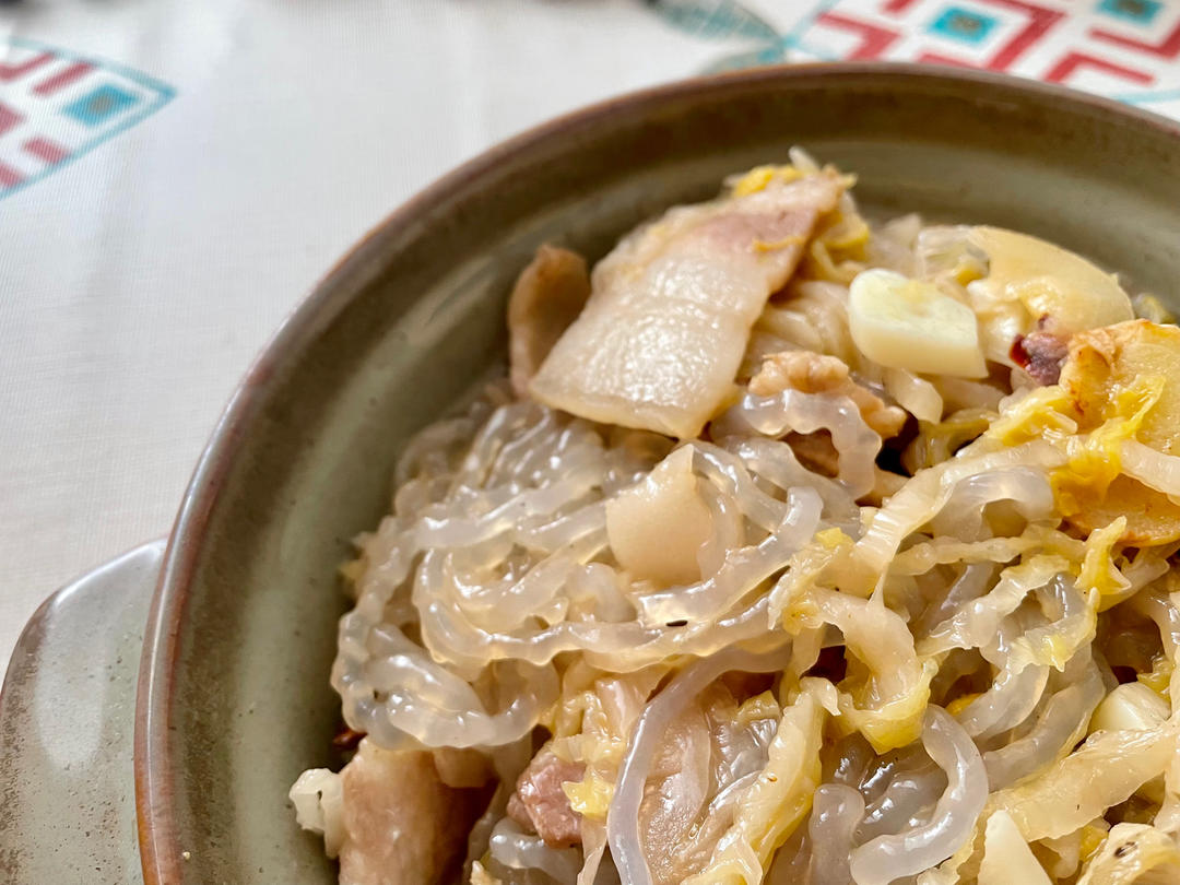 东北酸菜猪肉炖粉条