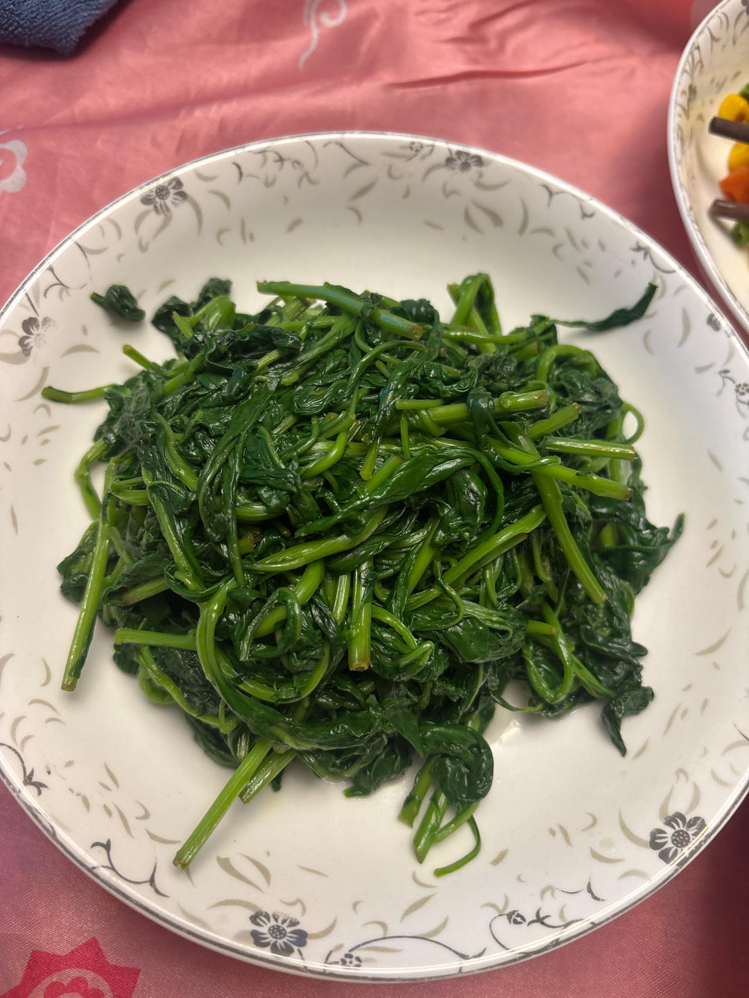 清炒枸杞头
