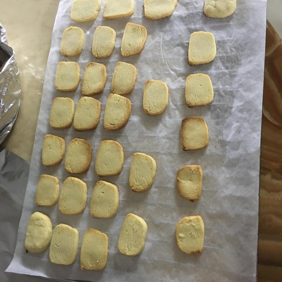 极简风炼奶小饼干
