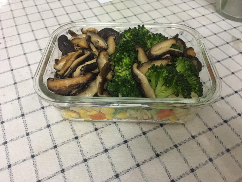 加菲的午餐便当🍱