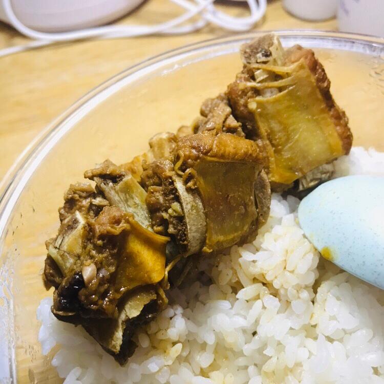 电饭煲焖排骨
