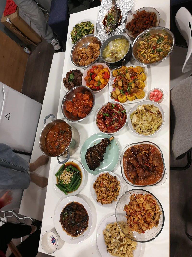 硬核年菜到~|孜然啤酒烤羊腿