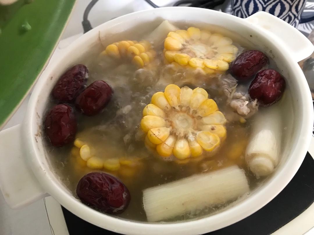 排骨山药汤