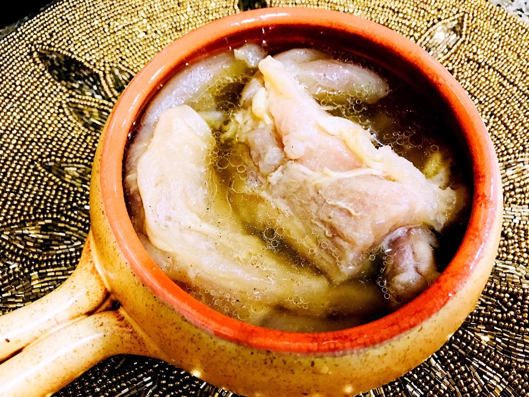 原汁原味牛筋煲——胶原蛋白看得见，水润肌肤喝出来！