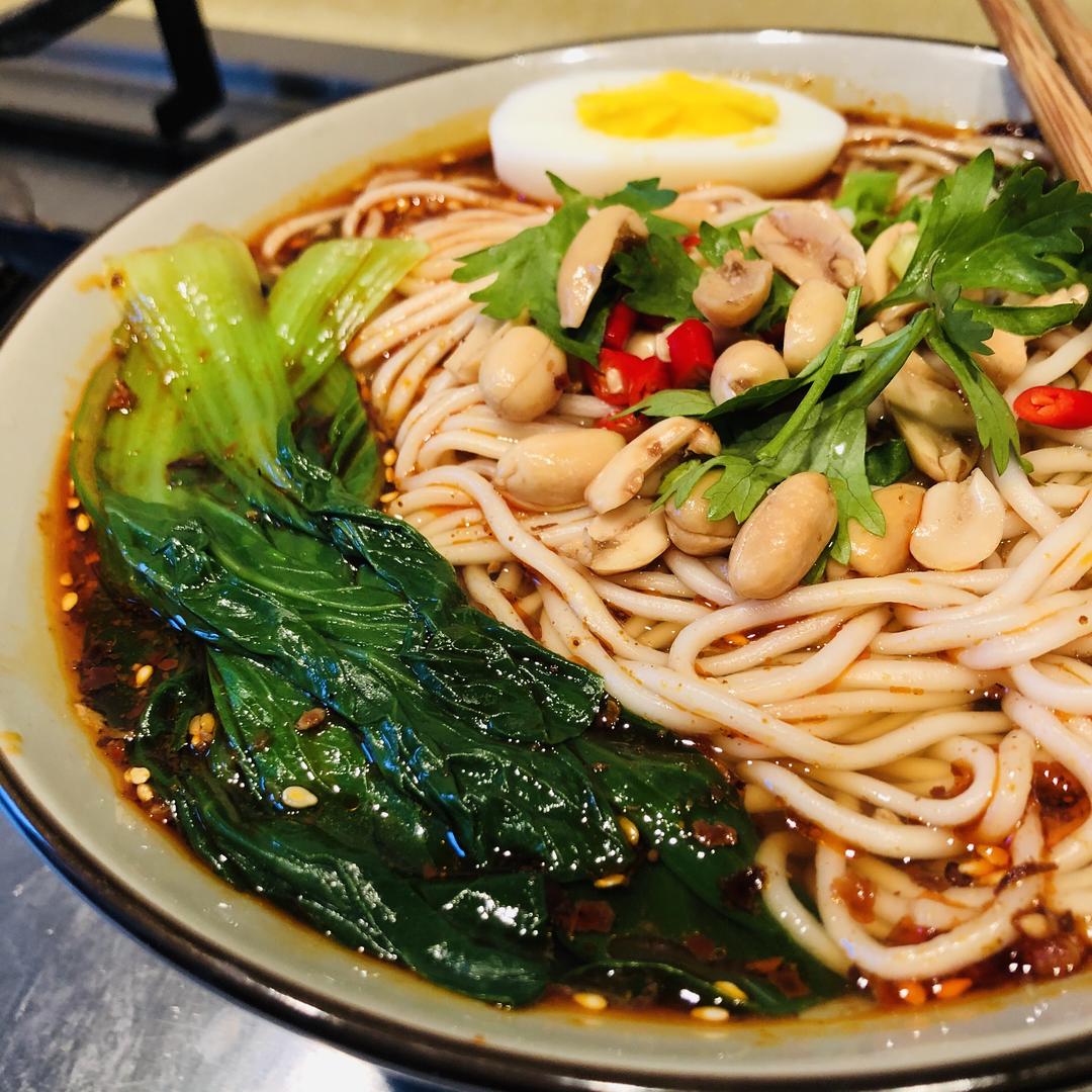 重庆小面的做法及配料图片(重庆小面的做法)