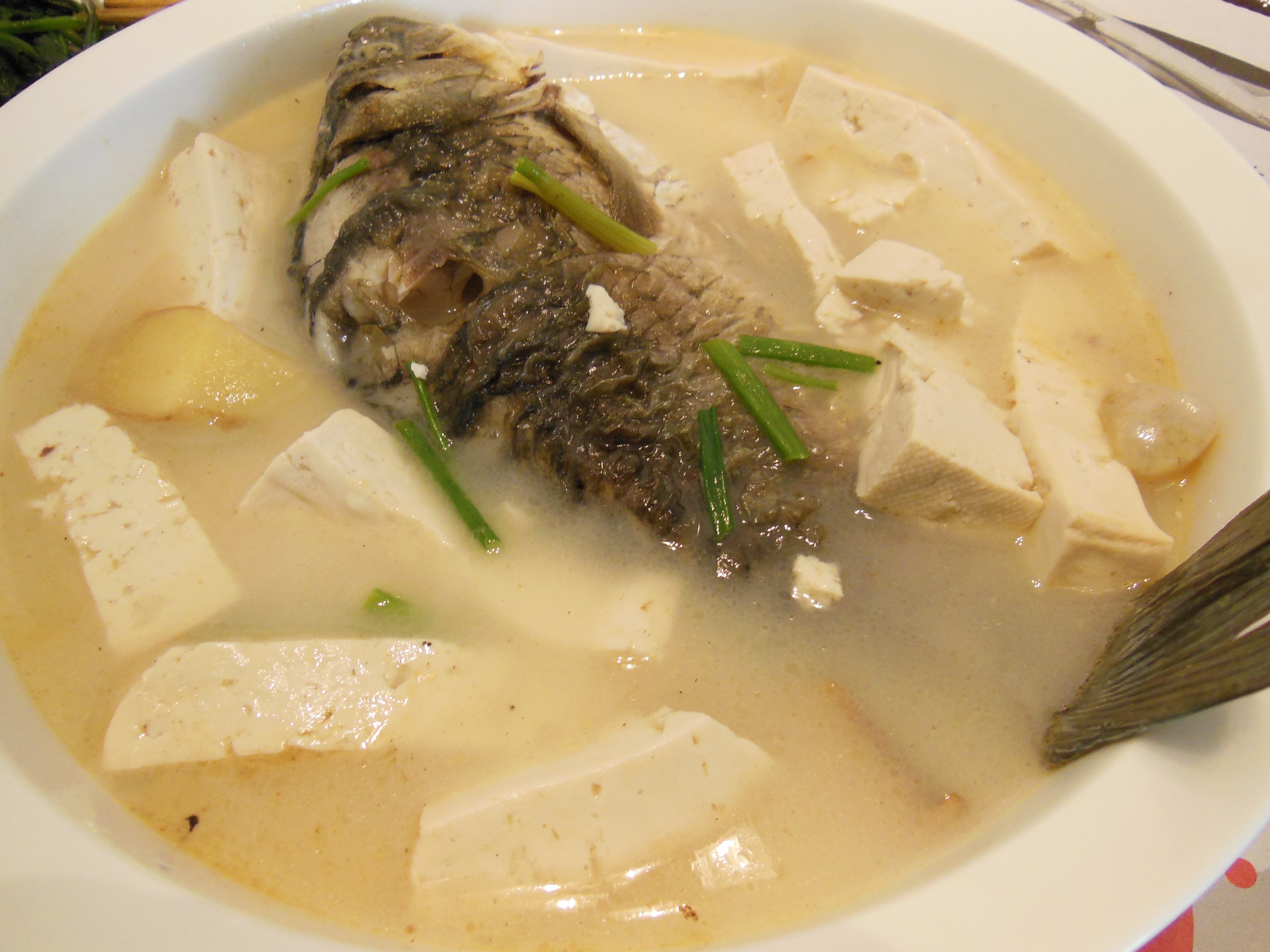 鲫鱼豆腐汤