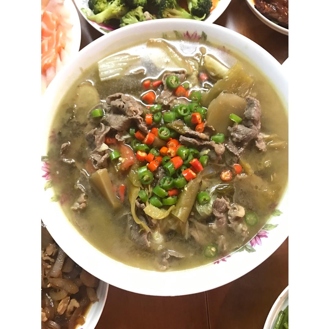 酸汤肥牛