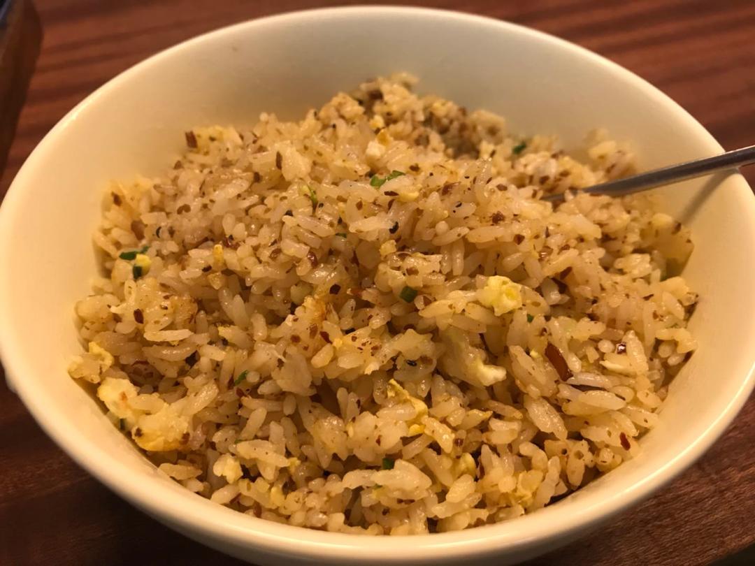 酱油炒饭(超级简单)