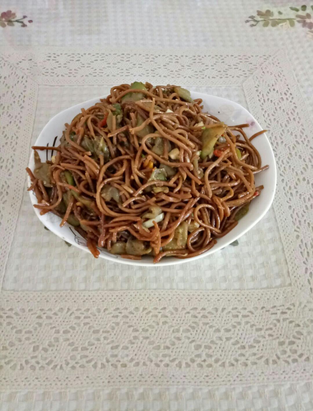 杂蔬炒莜面饸饹