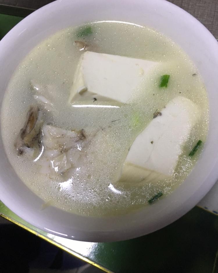 鲫鱼豆腐汤