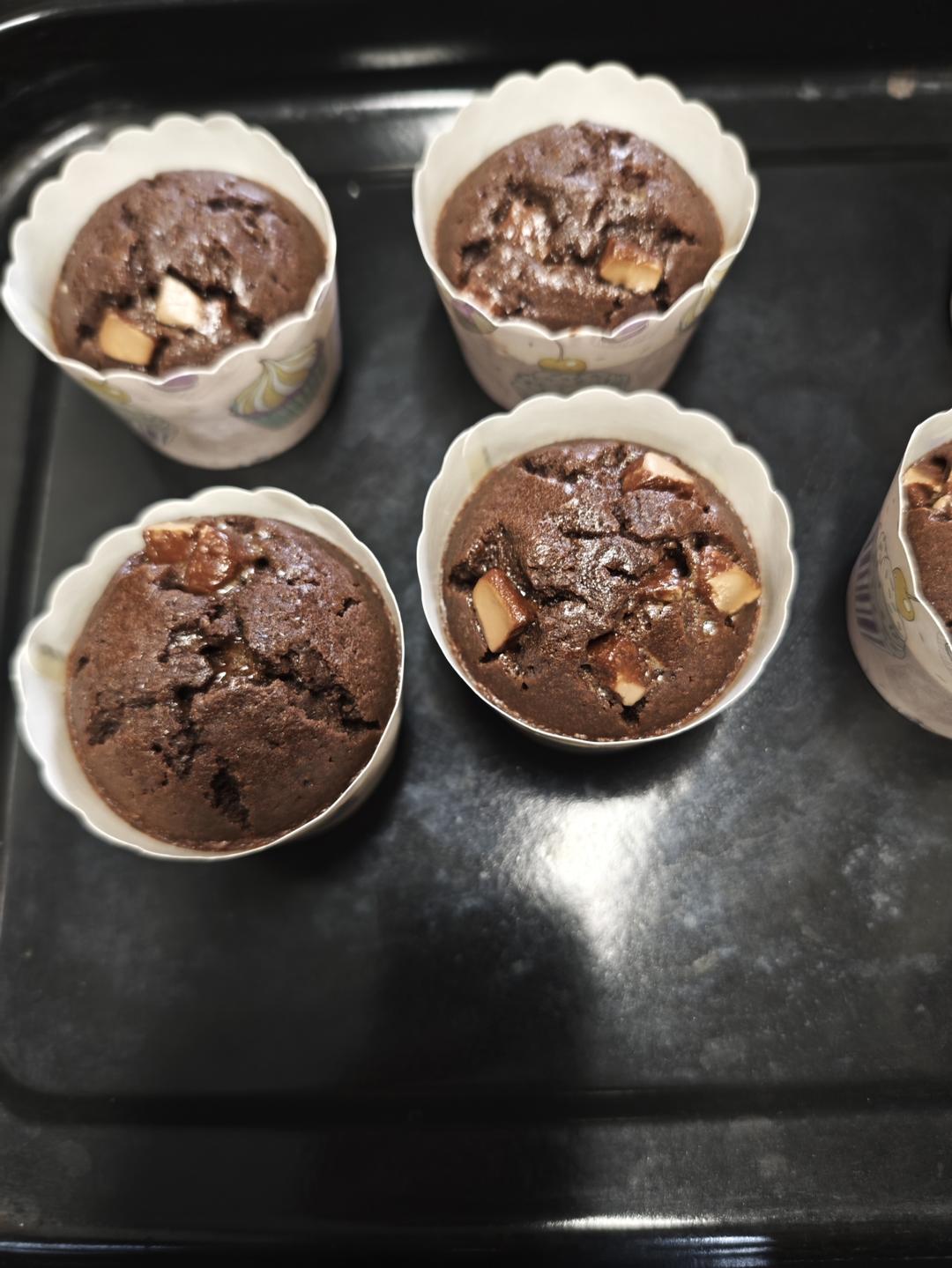 巨简单❗️超快速❗️巧克力玛芬蛋糕❗️好吃哭了