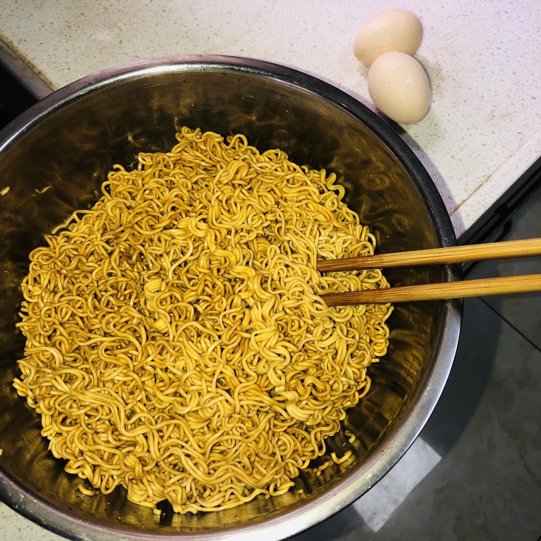 炒方便面￨幸福感爆棚