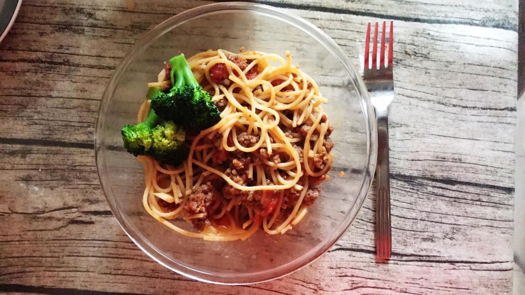 番茄肉酱意大利面