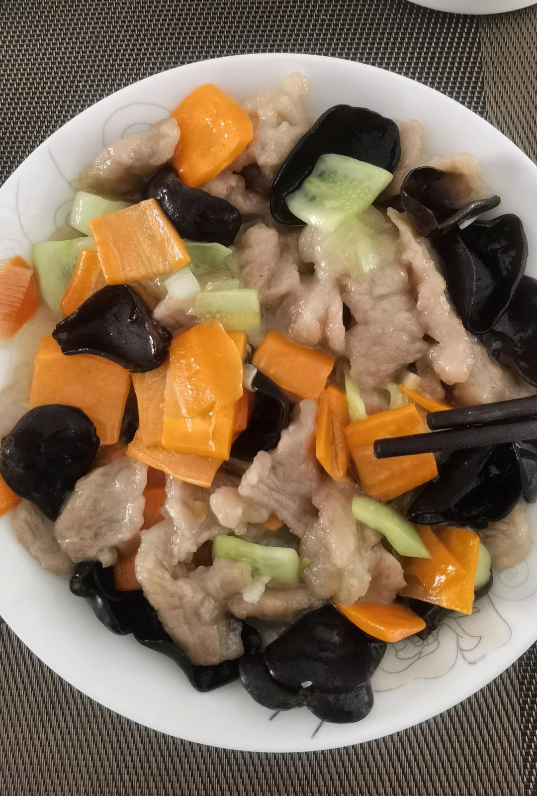 滑溜里脊#滑熘里脊（最简单的做法，吃出小时候的味道）