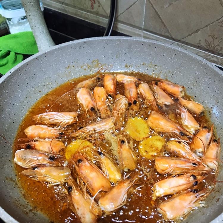 鲜虾砂锅粥