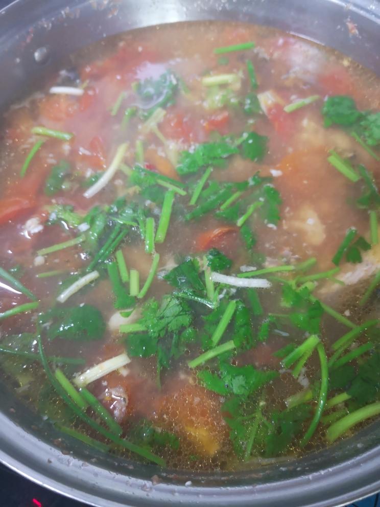 一鱼两吃@开胃酸辣鱼汤