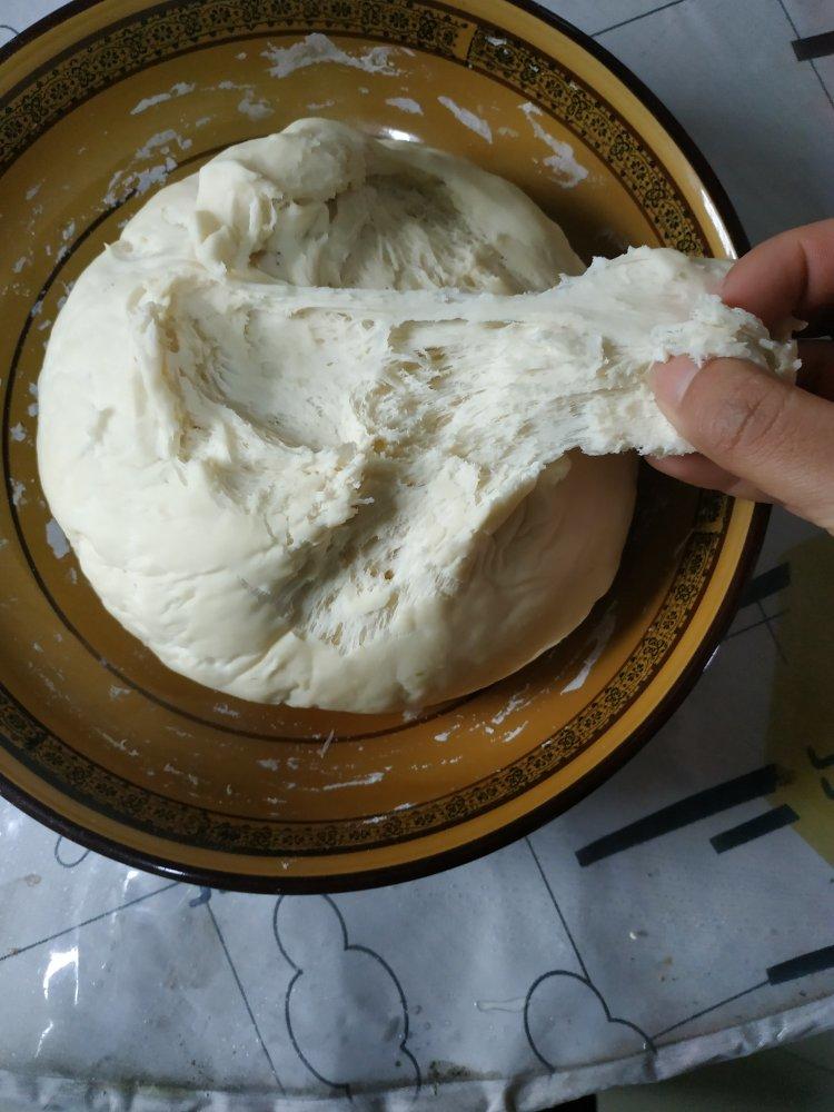 韭菜木耳鸡蛋包子