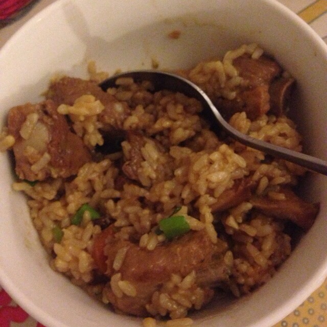 喷香排骨焖饭（爆好吃）