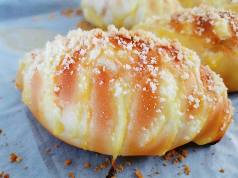 1栗子姐姐做的网纹果酱小面包