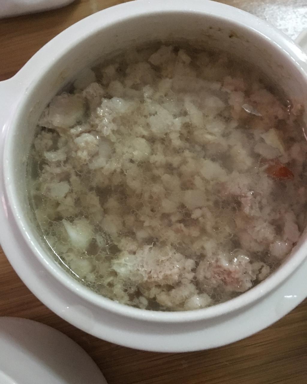 杏红丶做的鸡蛋肉泥炖盅