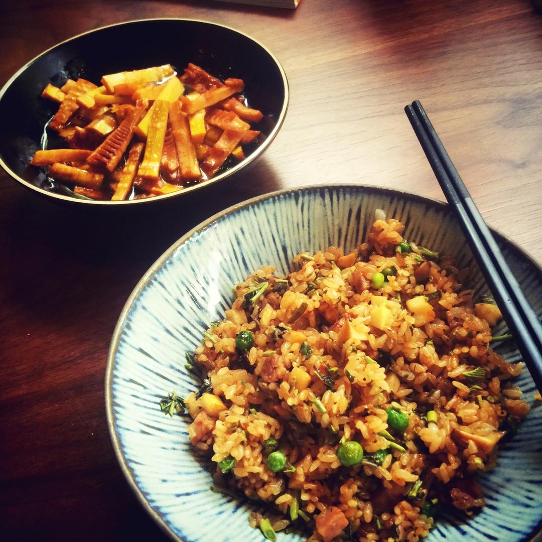 香椿芽炒饭