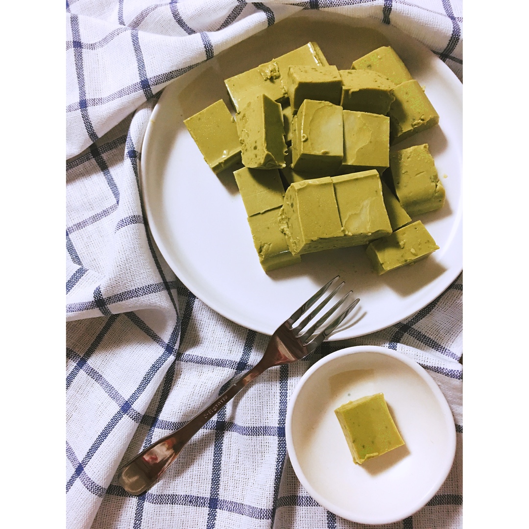 Q润香滑抹茶奶冻