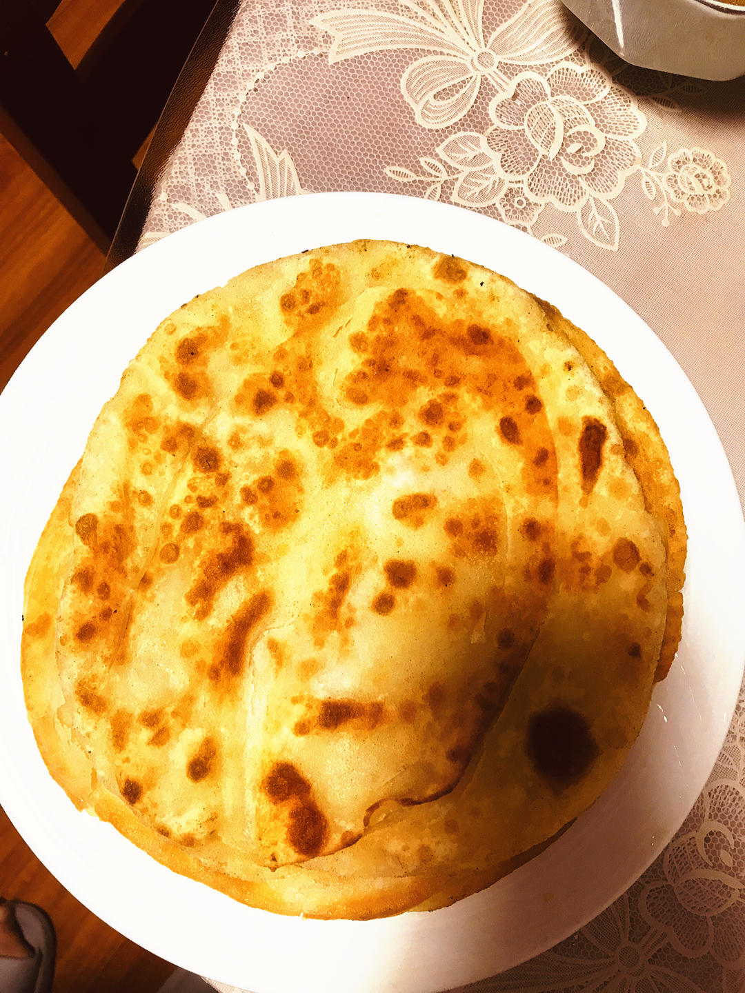 烙饼不硬的小窍门 掌握了你也能看出柔软多层凉了不硬的小油饼