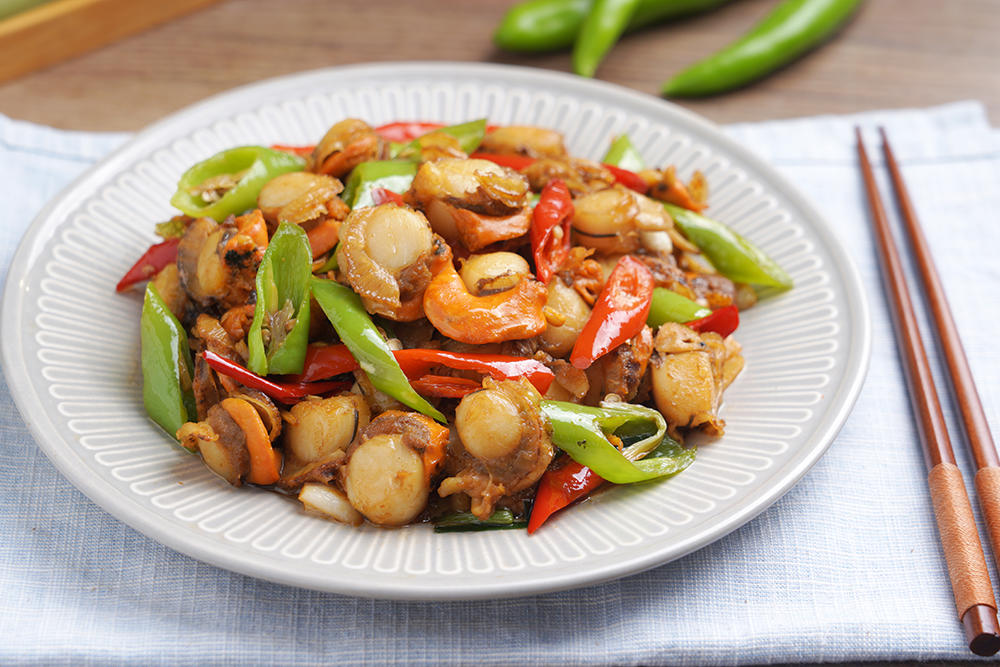 集鲜美与下饭于一体的海鲜小炒——爆炒扇贝肉的做法