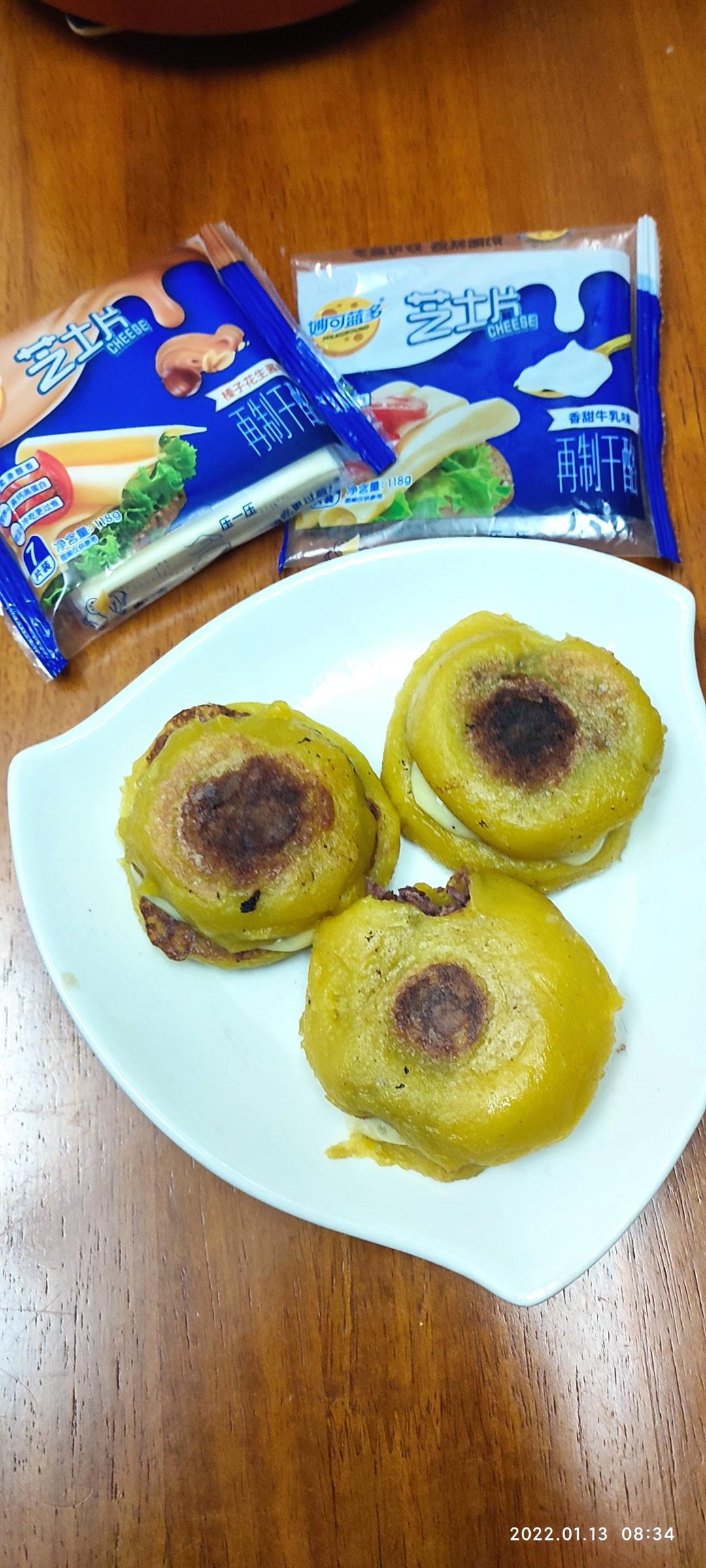 中西合璧  东北粘豆包夹芝士