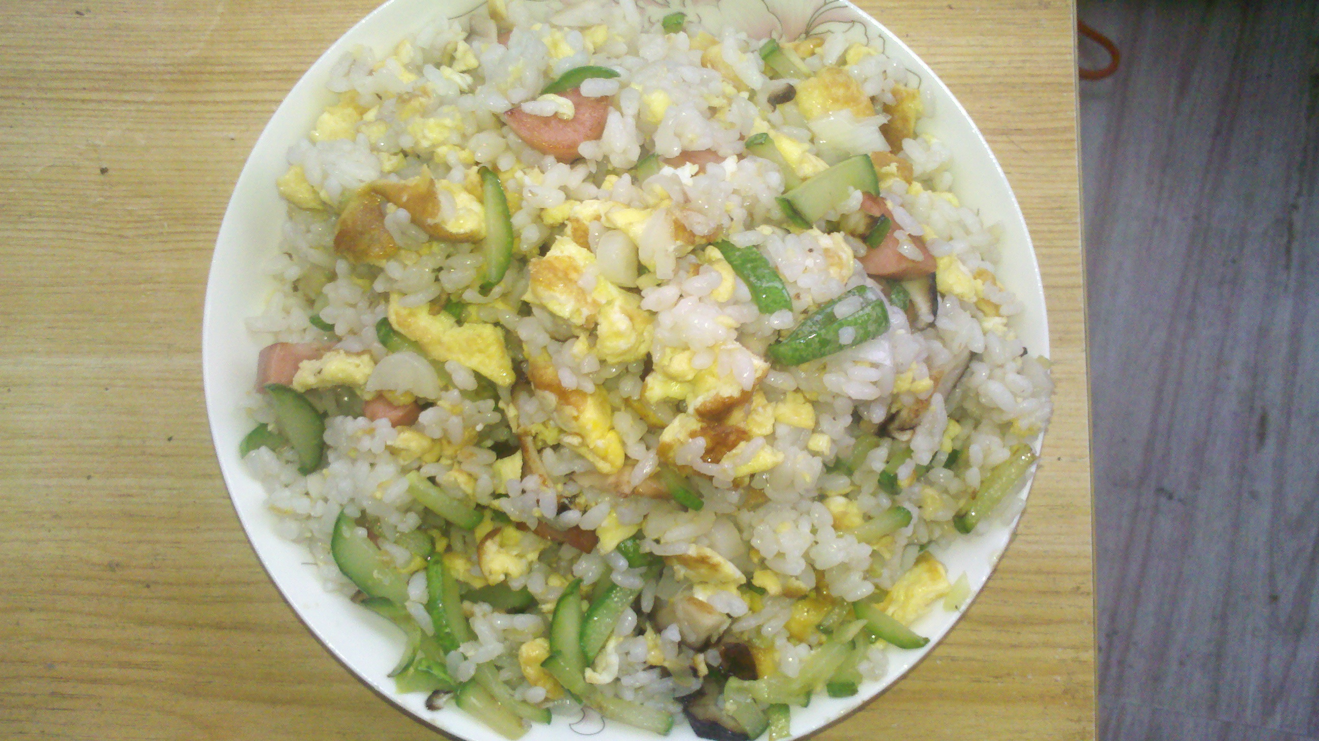 香菇胡萝卜蛋炒饭