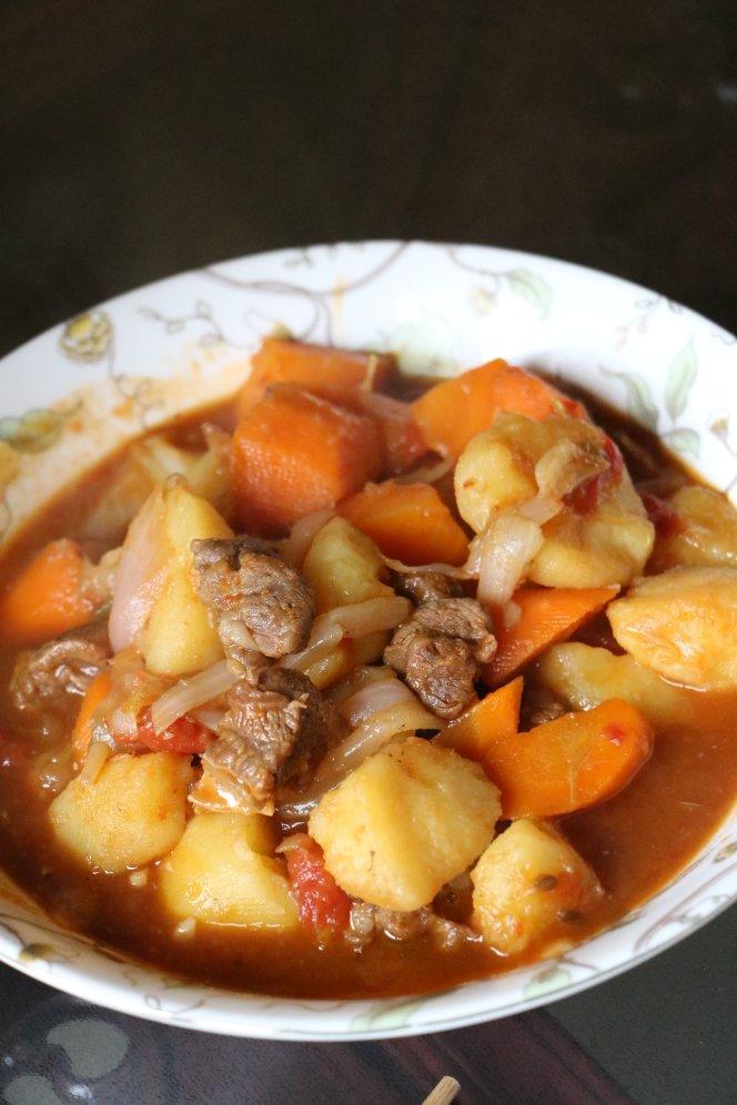 红烧牛肉土豆 （独家秘制）