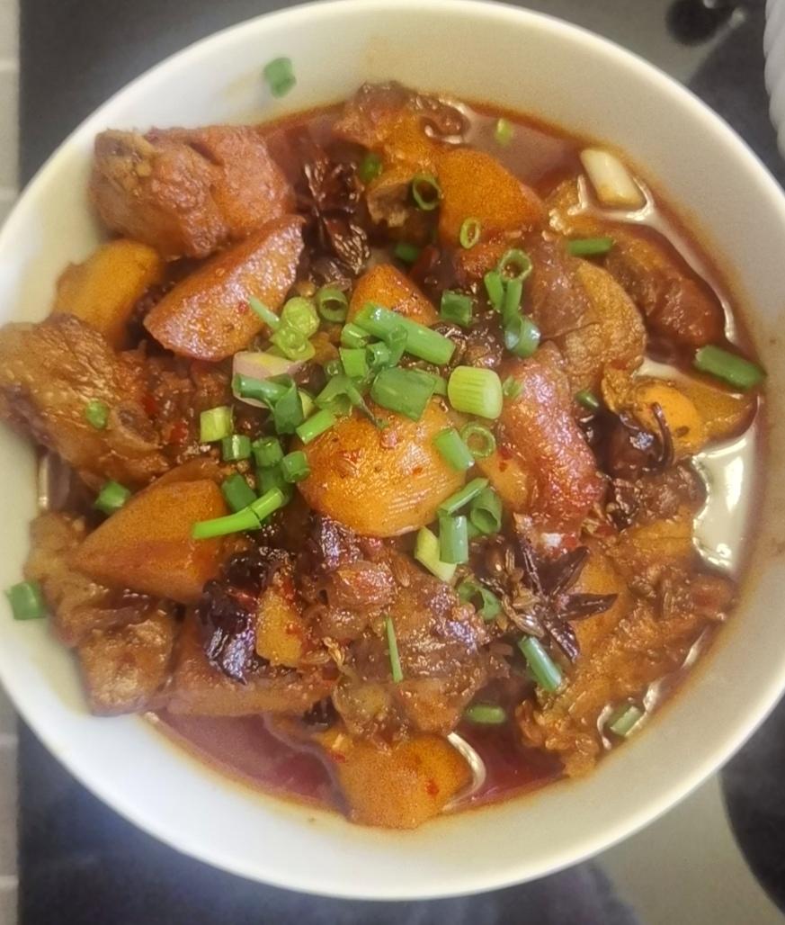 土豆烧排骨