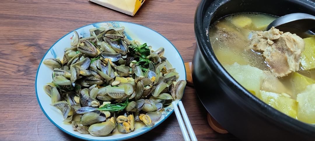 金不换（九层塔）炒海瓜子