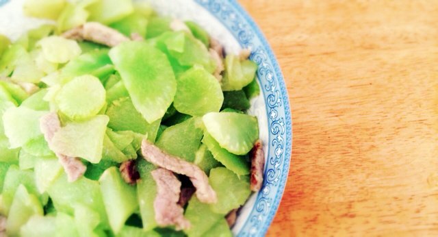 莴笋炒肉丝