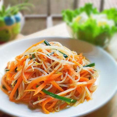 胡萝卜炒豆芽
