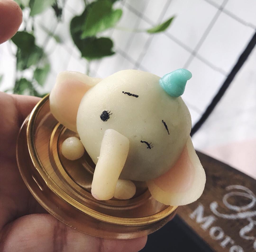 记录下奶油蛋糕及饼干