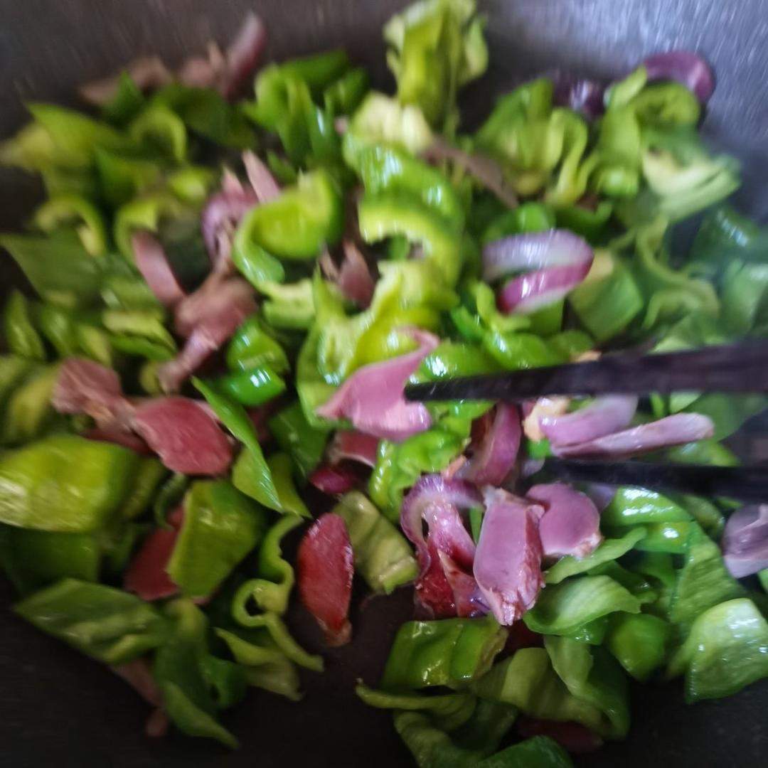 青椒炒鸭肫
