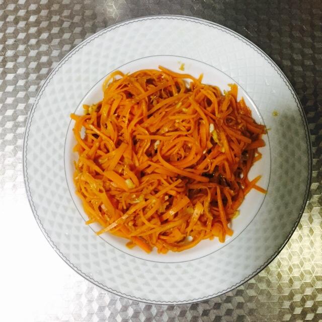 凉拌胡萝卜