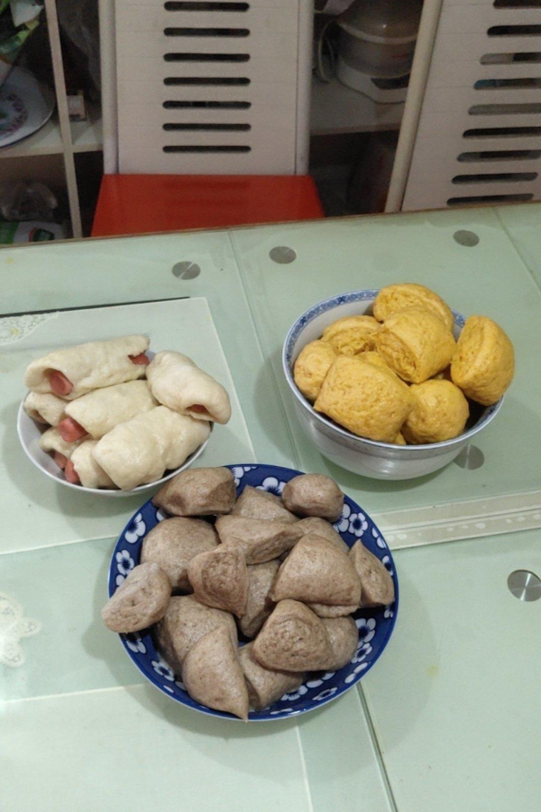 新手也可以--详解如何做出人见人爱、金黄的南瓜馒头