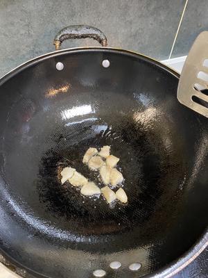 每次下馆子必点的脆脆的干锅花菜🙋的做法 步骤2