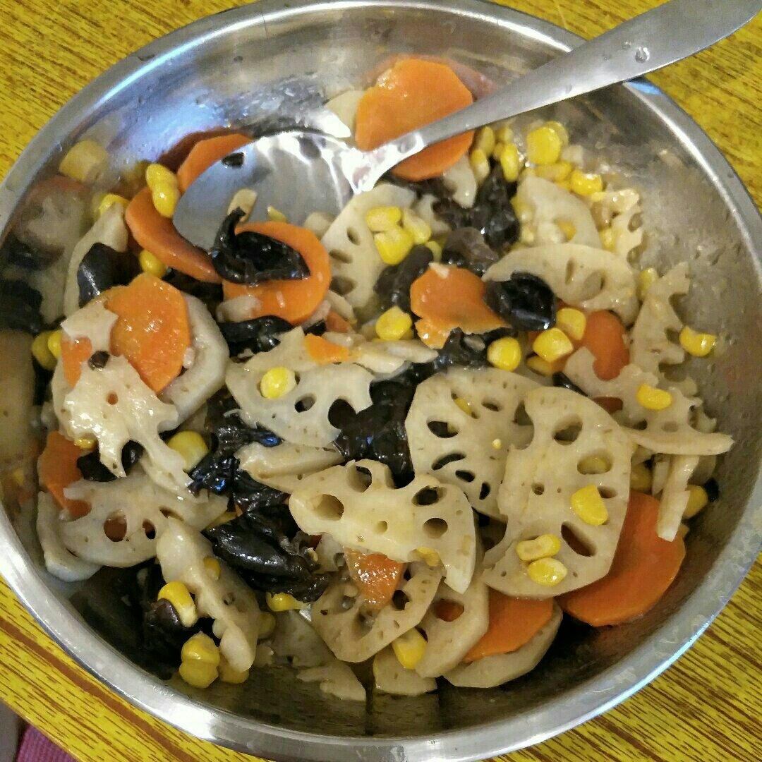 素菜也可以这么美—荷塘小炒