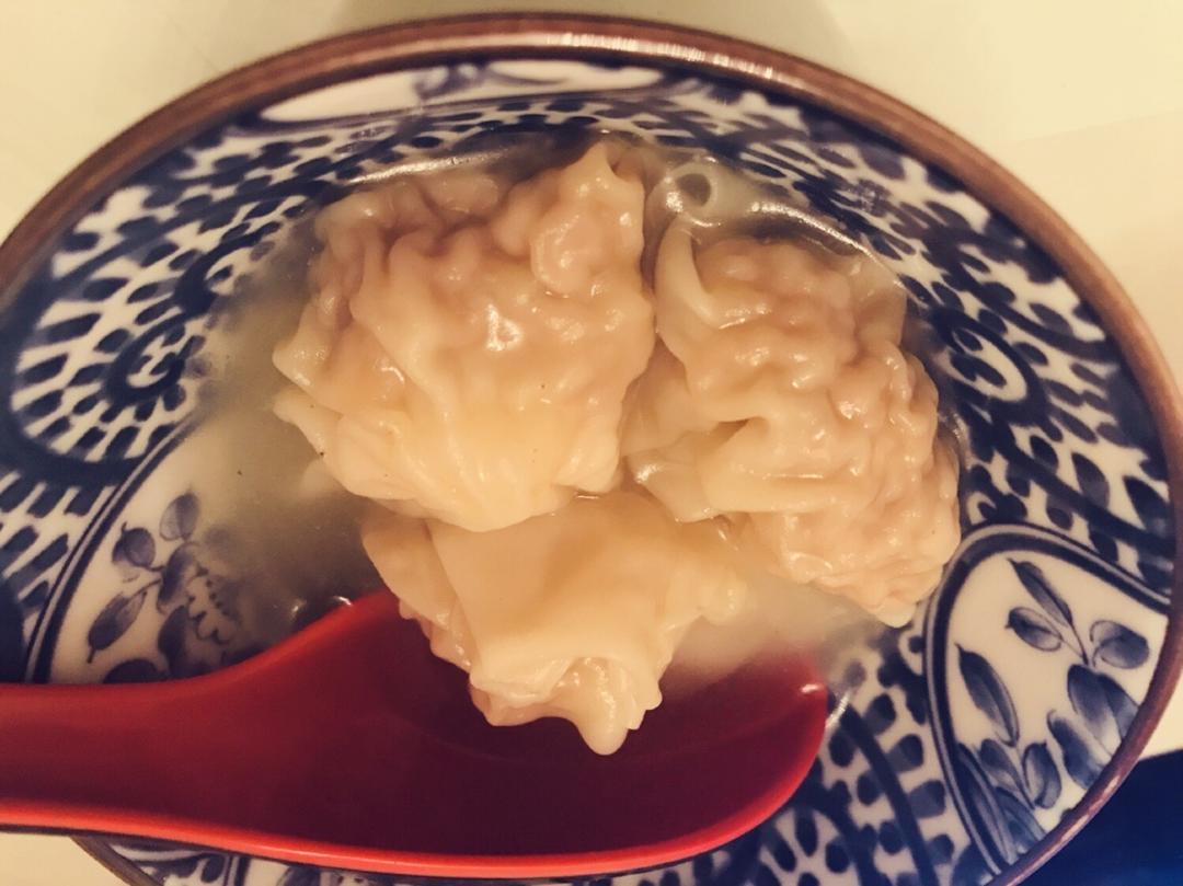经典港式鲜虾云吞面