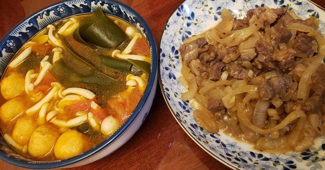 孜然牛肉（👈孜然肉片向左，吉野家向右👉）