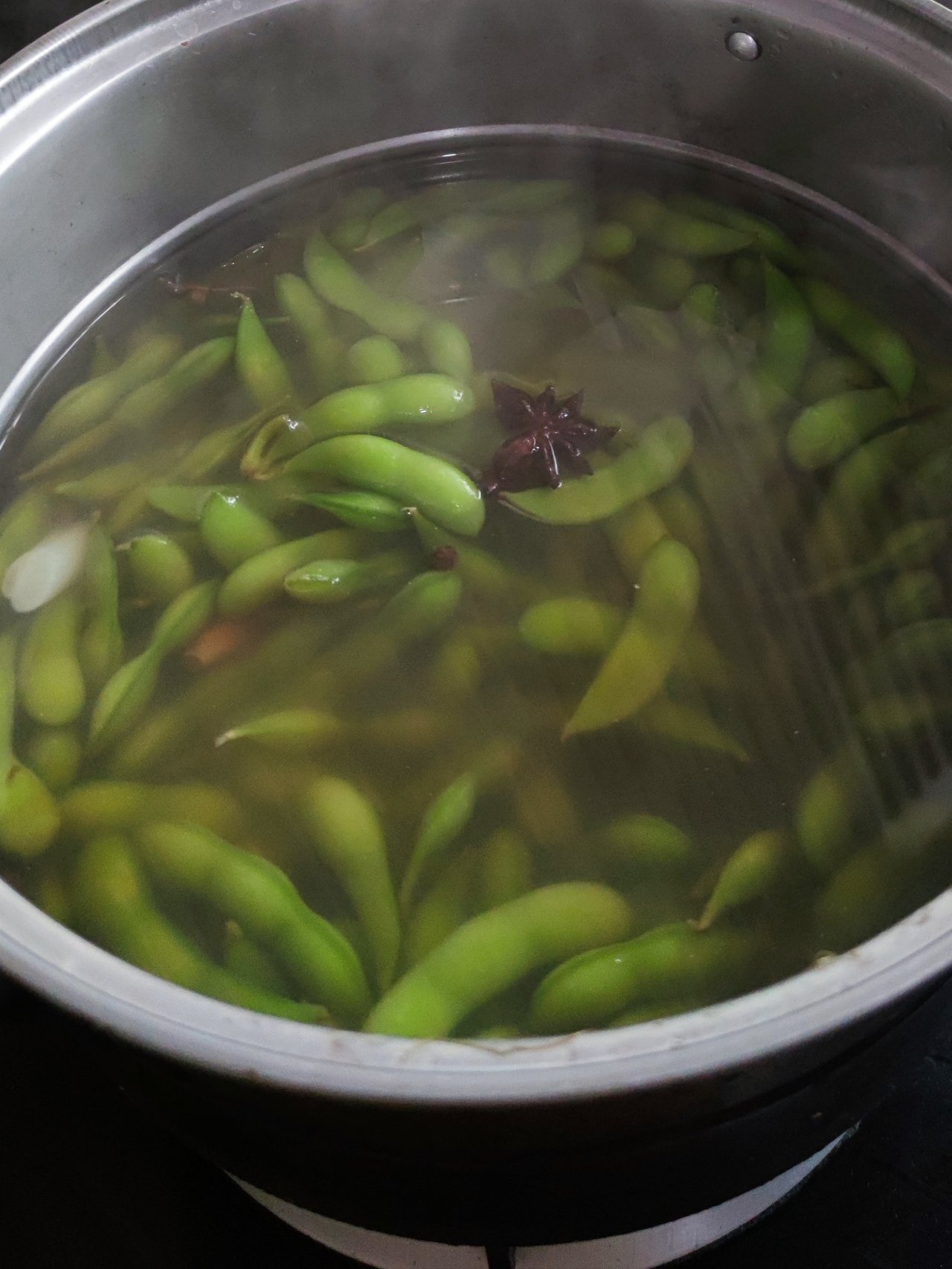翠绿又入味的水煮毛豆