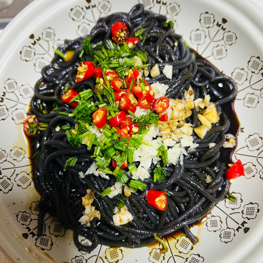 凉拌蕨根粉