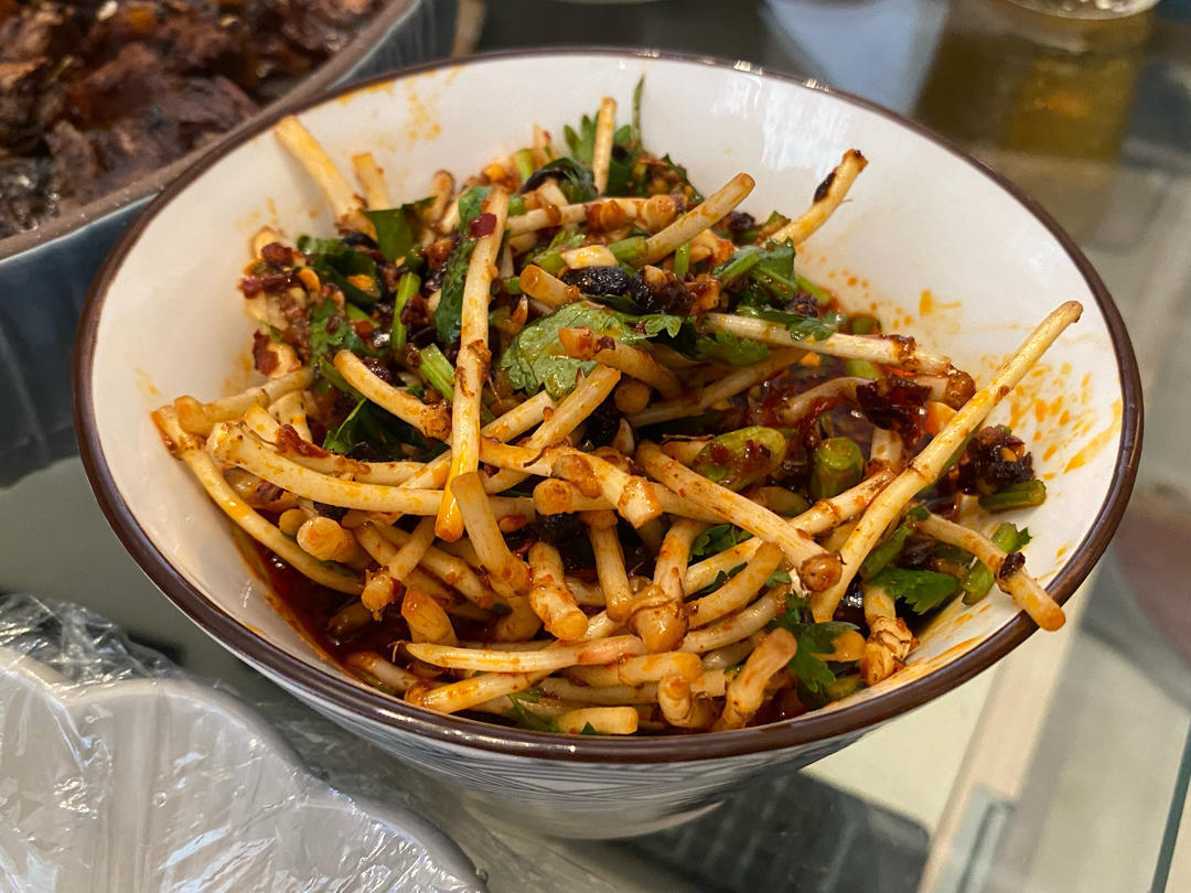 贵州凉拌折耳根