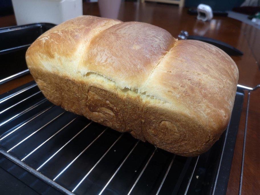 手工揉面也可以做的土司面包