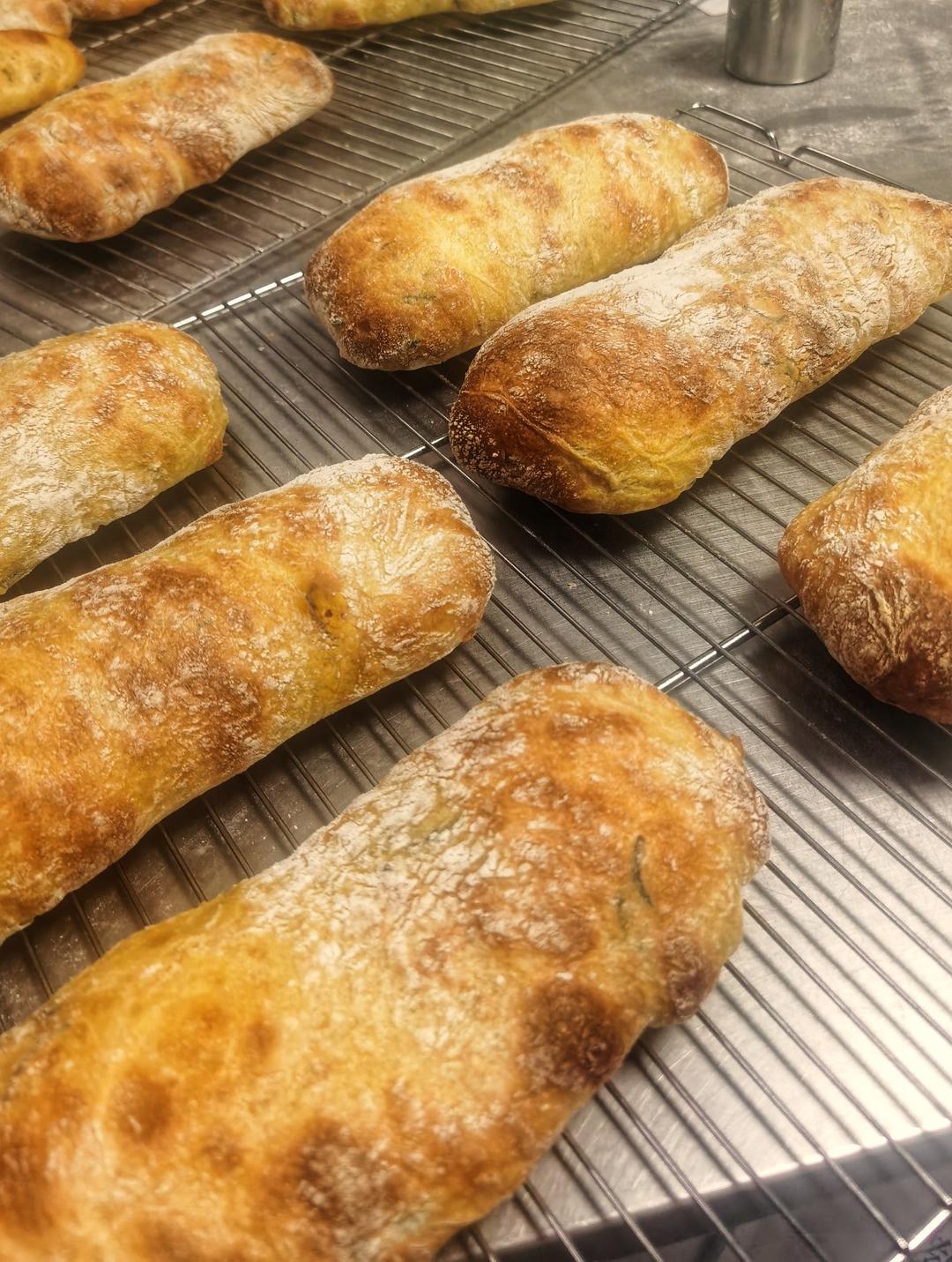 恰巴塔面包  Ciabatta