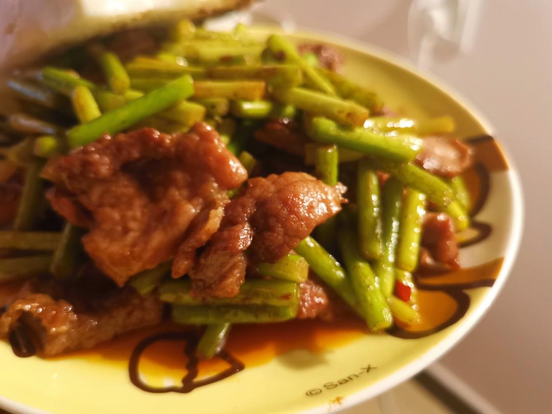 蒜薹炒肉丝